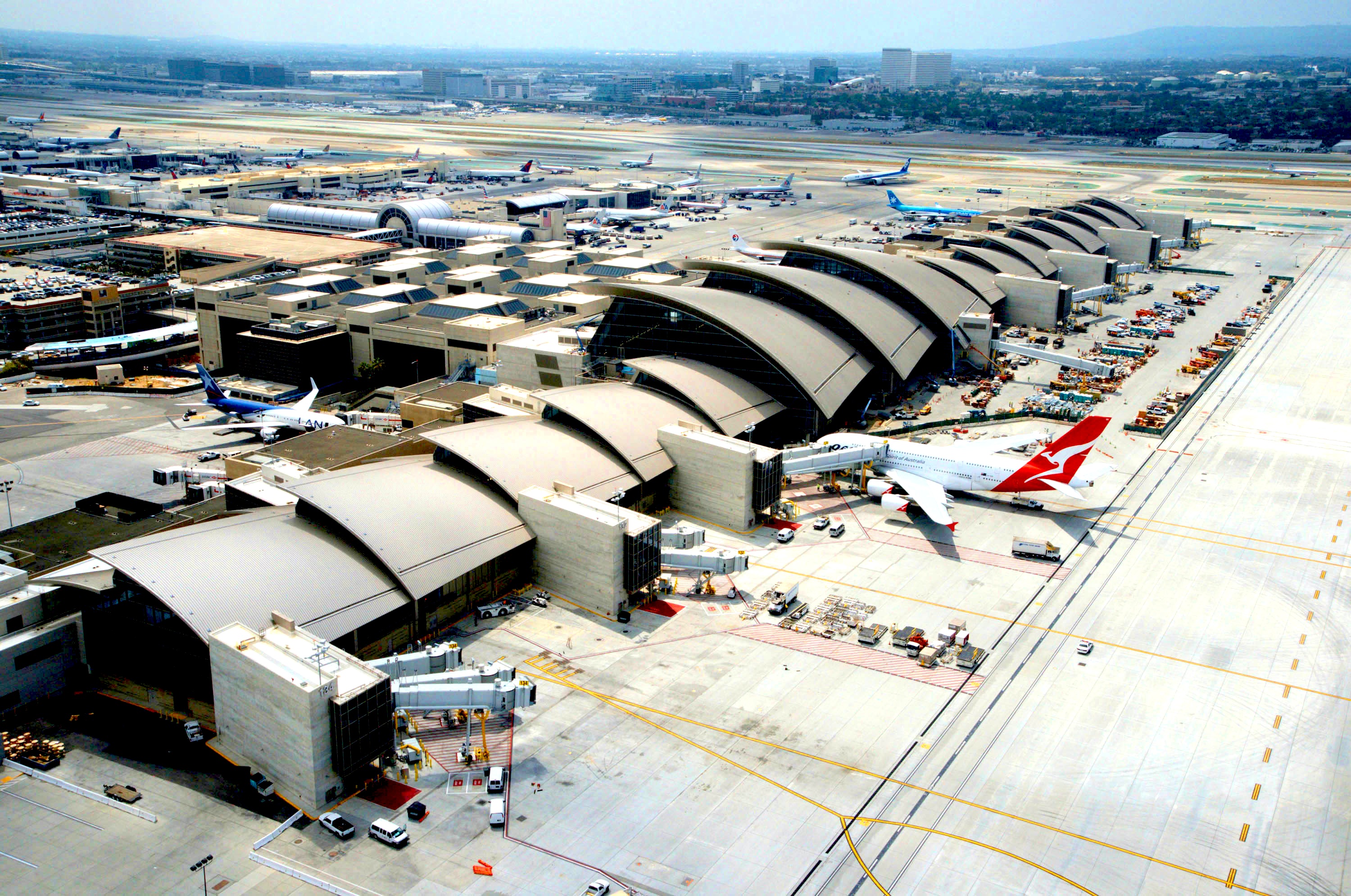 LAX-aerial-current
